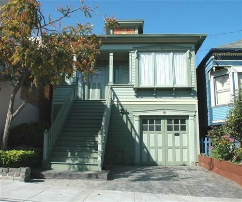 Property Photo:  642 Girard Street  CA 94134 