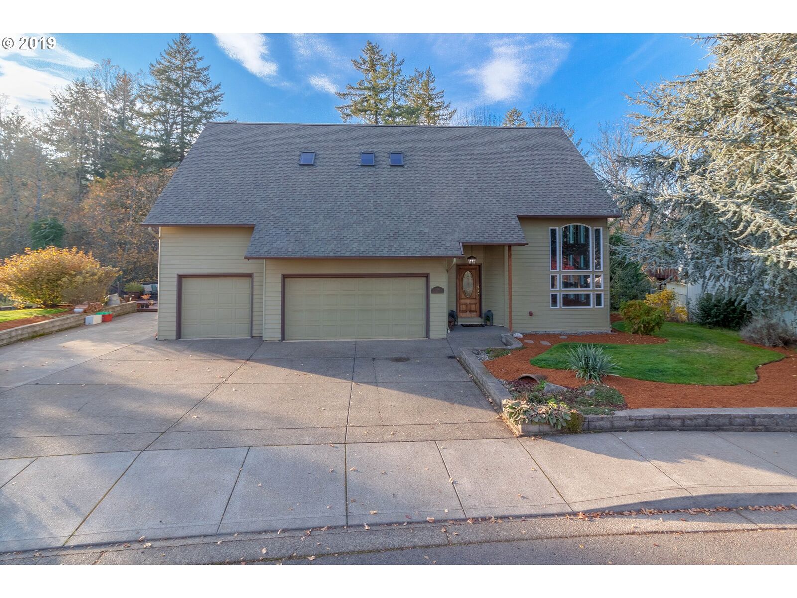 Property Photo:  2241 NW Wilark Dr  OR 97304 