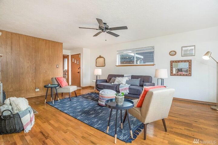 Property Photo: 13005 2nd Avenue Ct E WA 98445