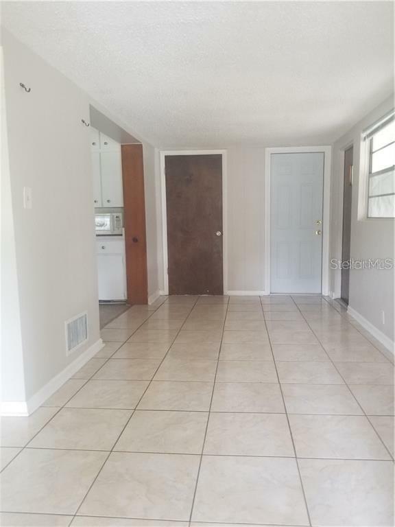 Property Photo: 1329 Margate Avenue FL 32803