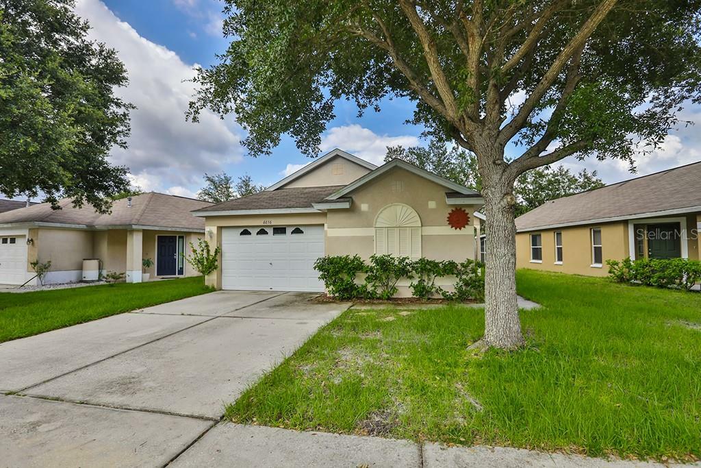 Property Photo:  6656 Summer Cove Drive  FL 33578 