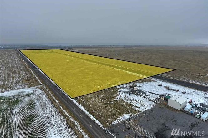 Property Photo:  11220 NE Rd 36  WA 99115 