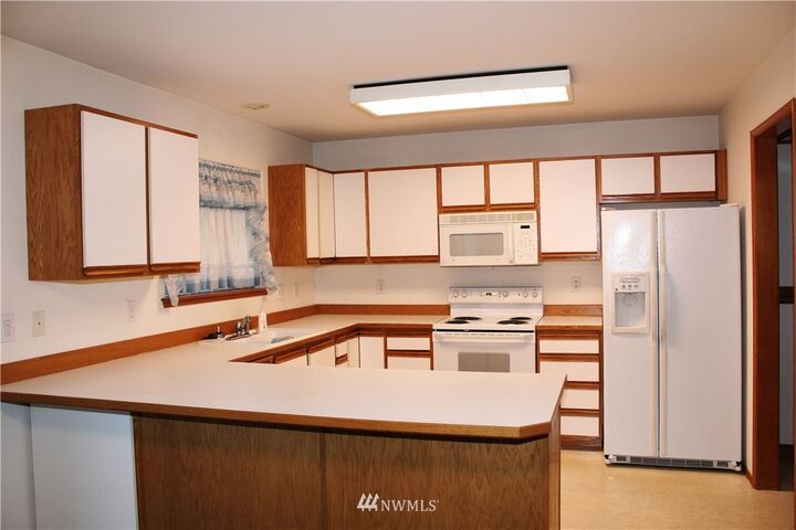 Property Photo:  808 Poplar Avenue  WA 98801 