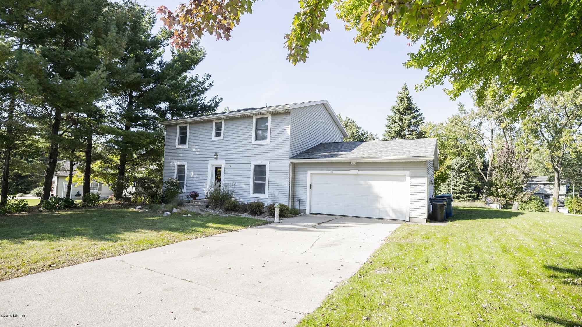 Property Photo: 17606 Hiawatha Drive MI 49456