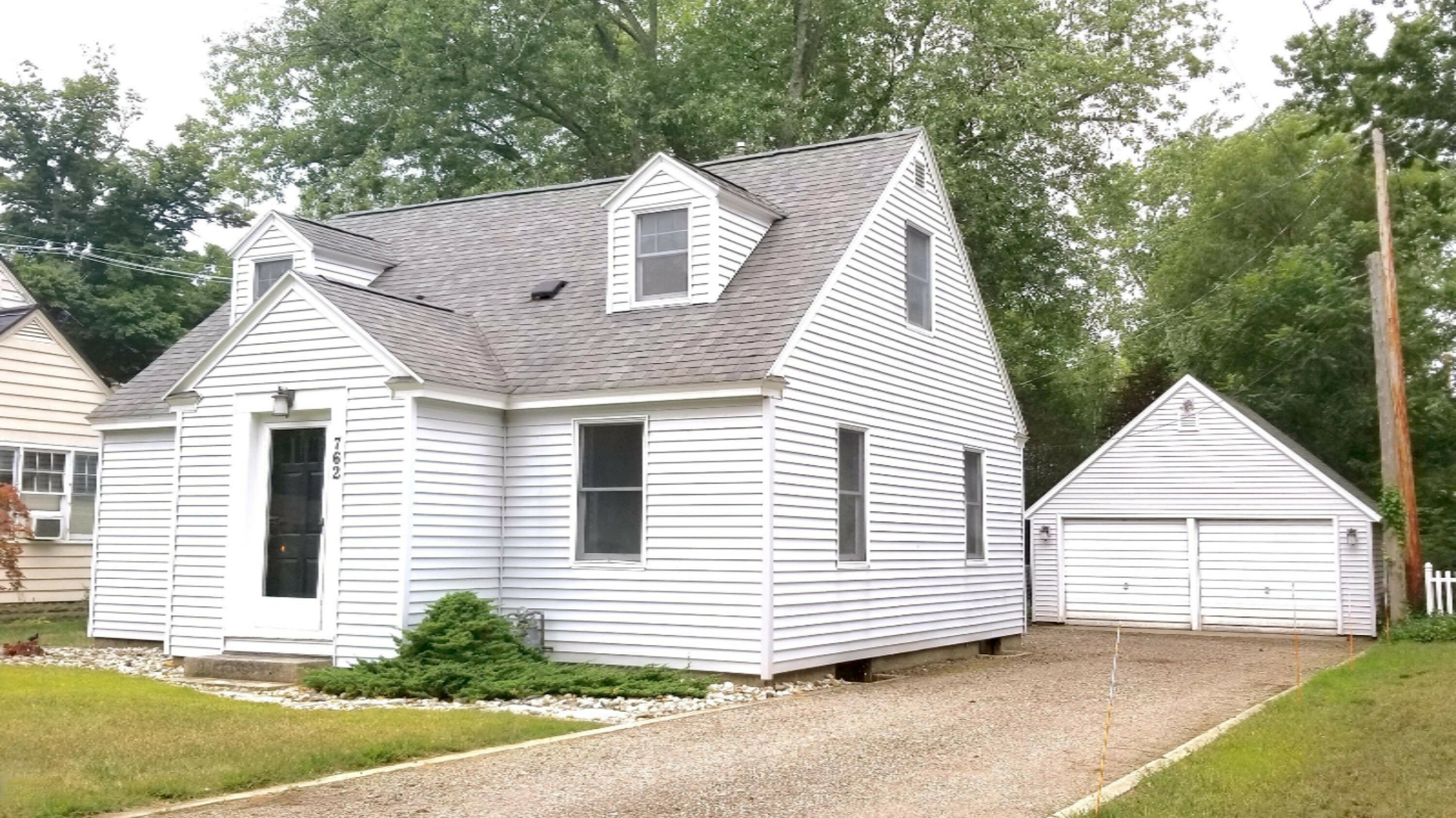 Property Photo:  762 Myrtle Avenue  MI 49423 