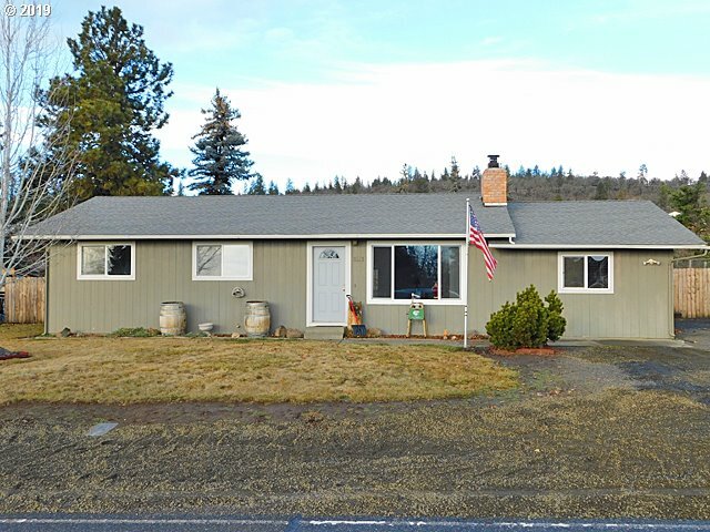 Property Photo:  521 NE High St  WA 98620 