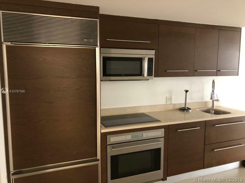 Property Photo:  495 Brickell Ave 1608  FL 33131 