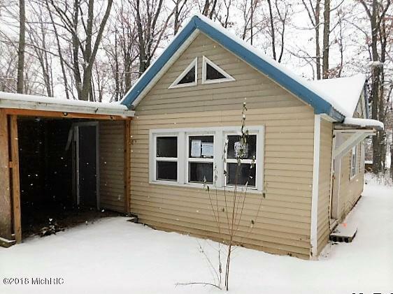 Property Photo:  6574 E Glen Lane  MI 49410 