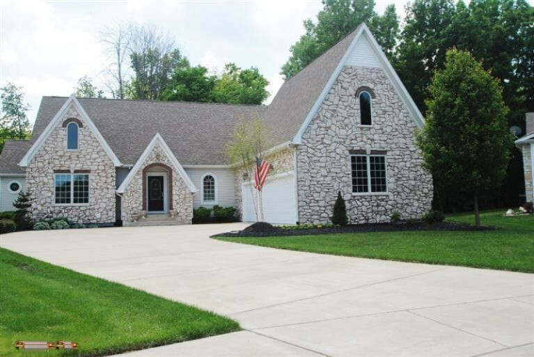 Property Photo:  1531 Carolyn Drive  MI 49022 