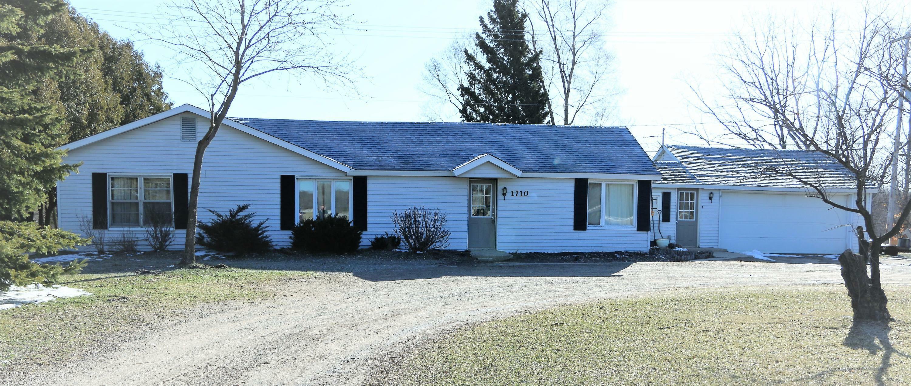 Property Photo:  1710 N State Street  MI 49307 