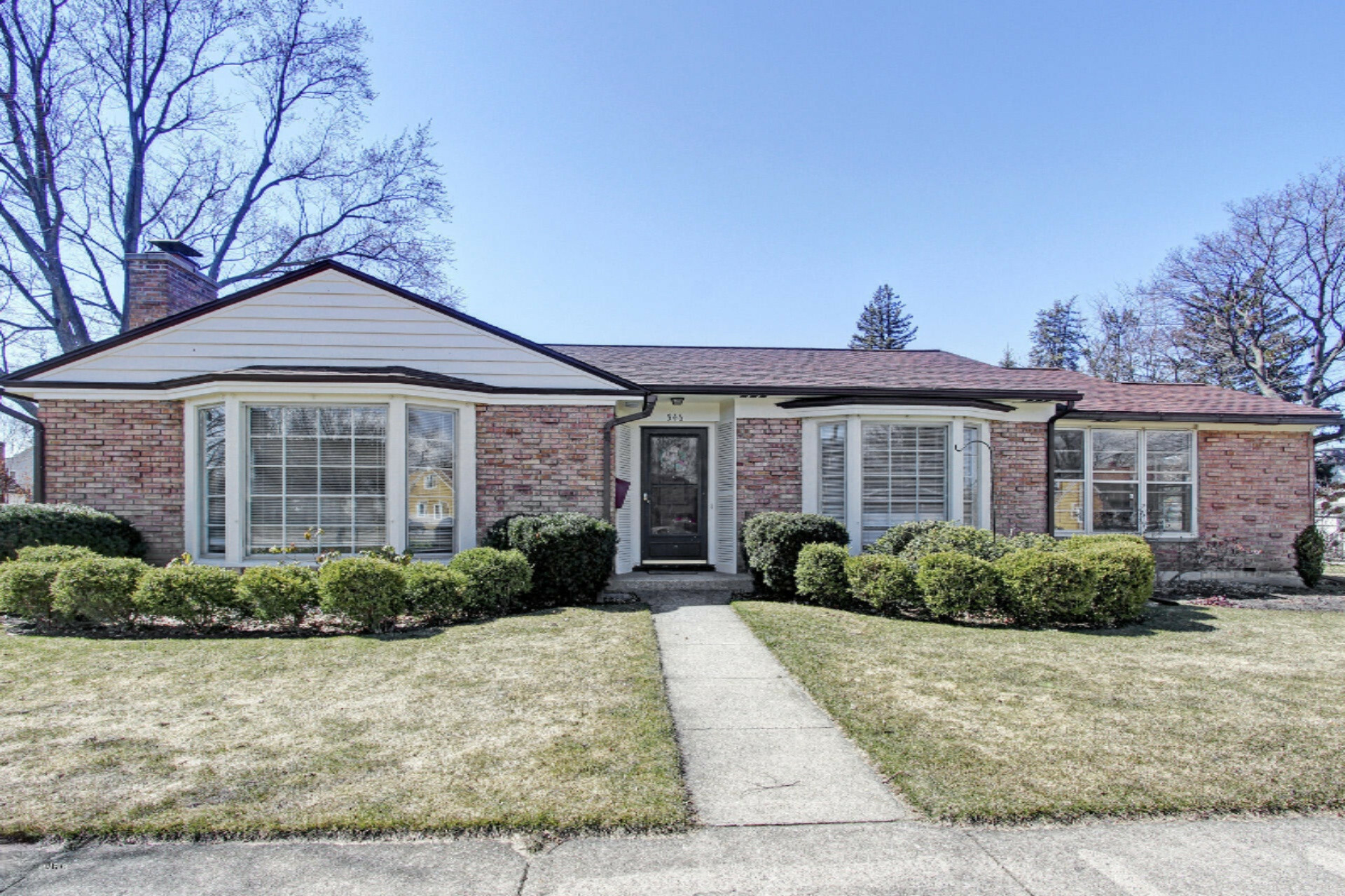 Property Photo:  546 Pine Avenue  MI 49423 