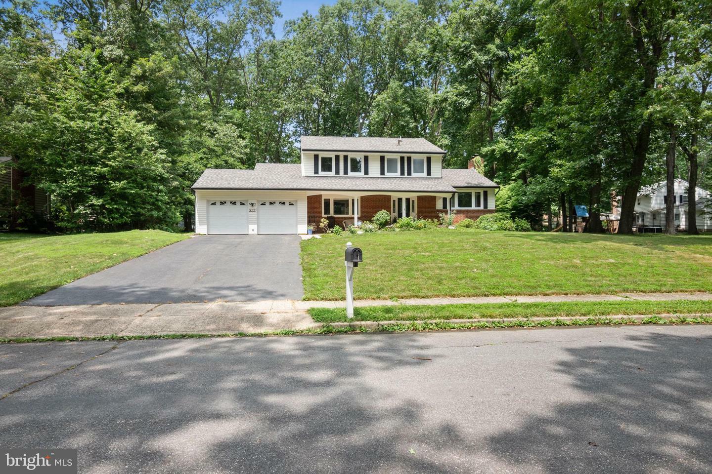 Property Photo:  15 Cornwall Drive  NJ 08520 