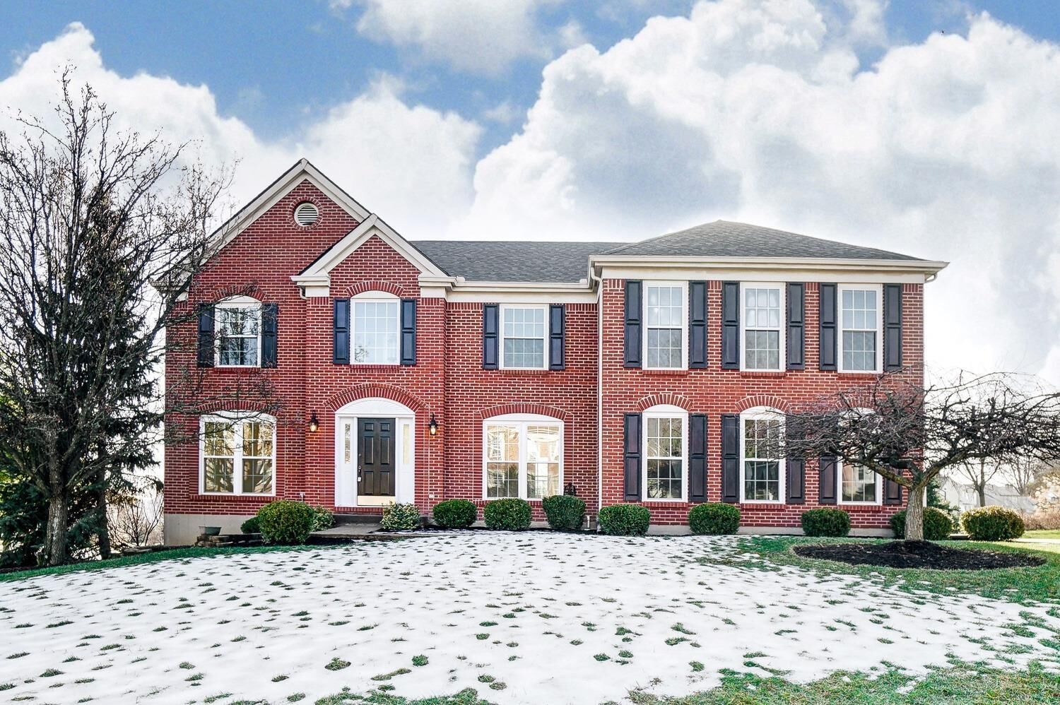 Property Photo:  6211 Cherry Lane Farm Dr  OH 45069 