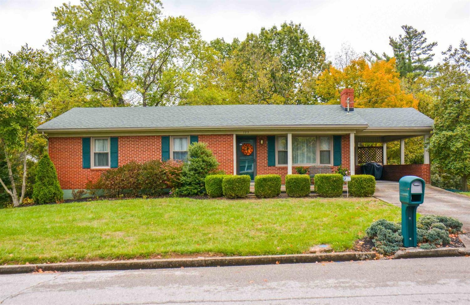 Property Photo: 125 Leimaur Drive KY 40475
