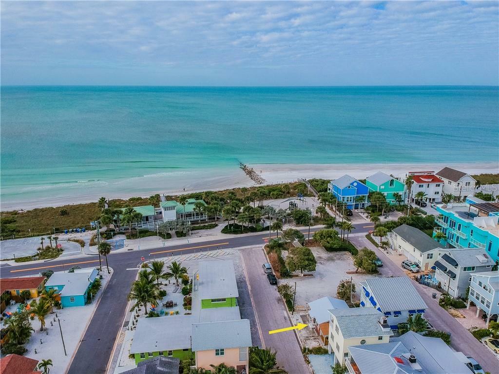 Property Photo: 21 80th Avenue FL 33706