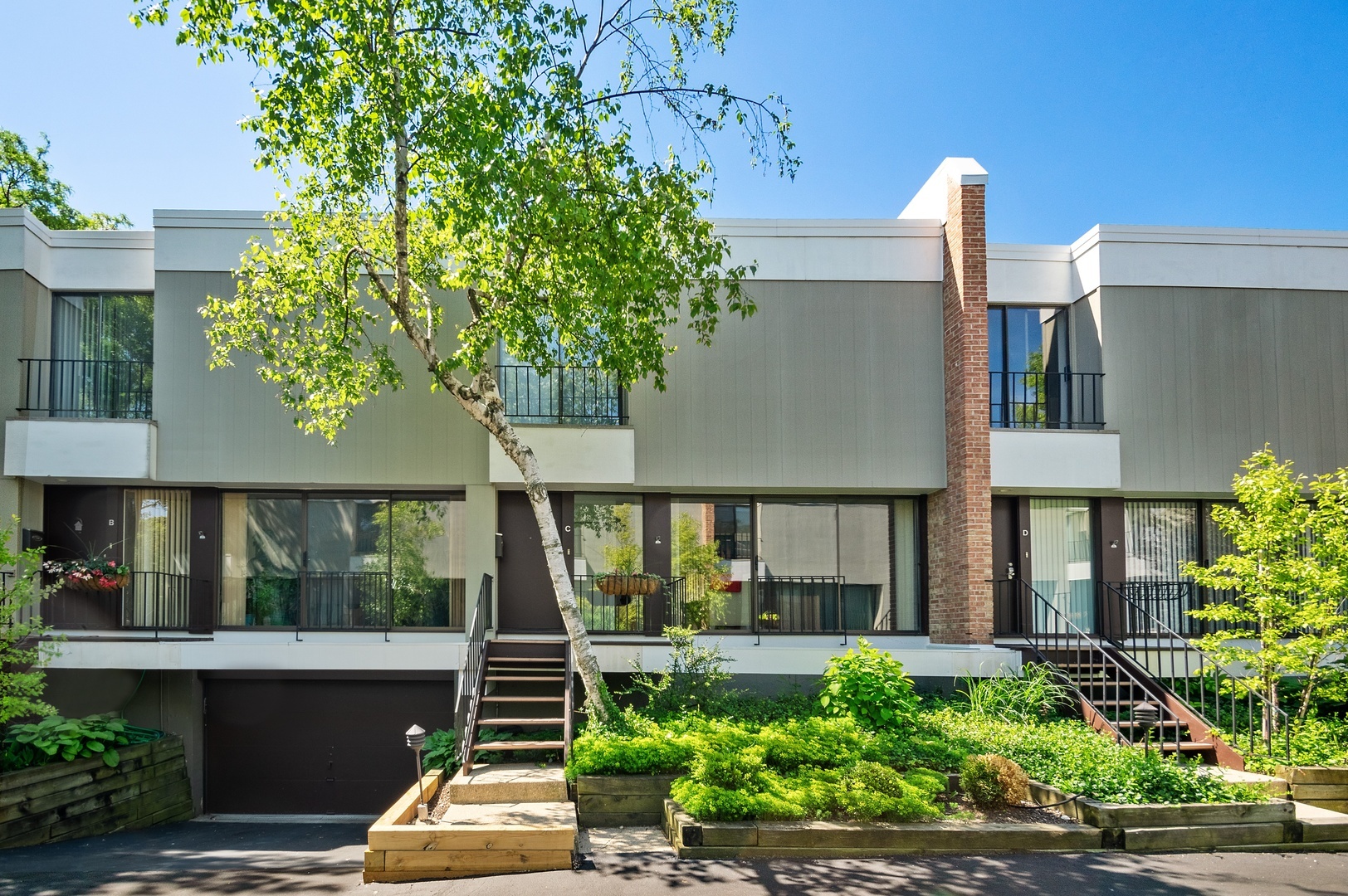 Property Photo: 1100 Pine Street C IL 60025