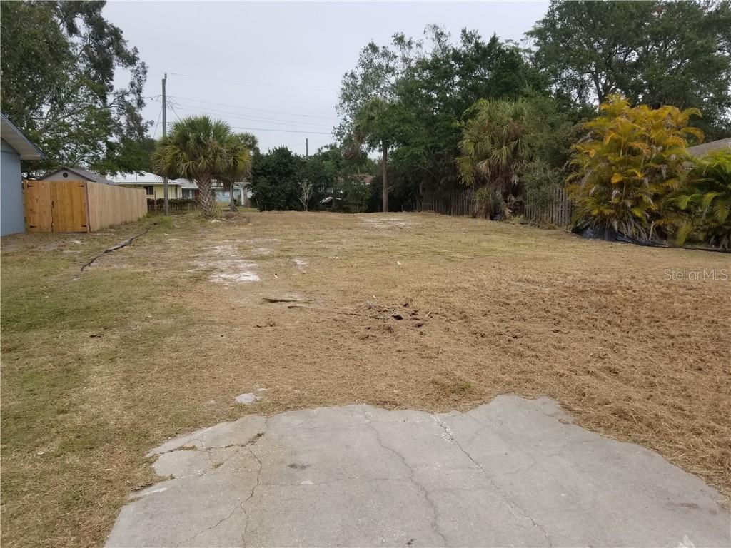 Property Photo: 2073 Grove Street FL 34239