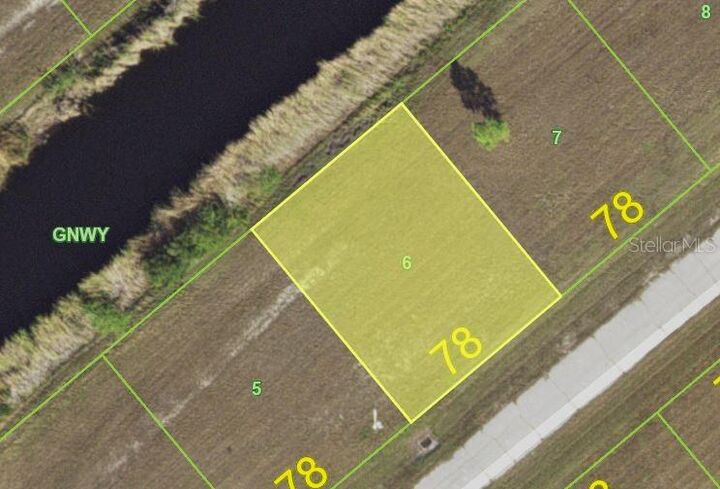 Property Photo: 14306 Permit Court FL 33946