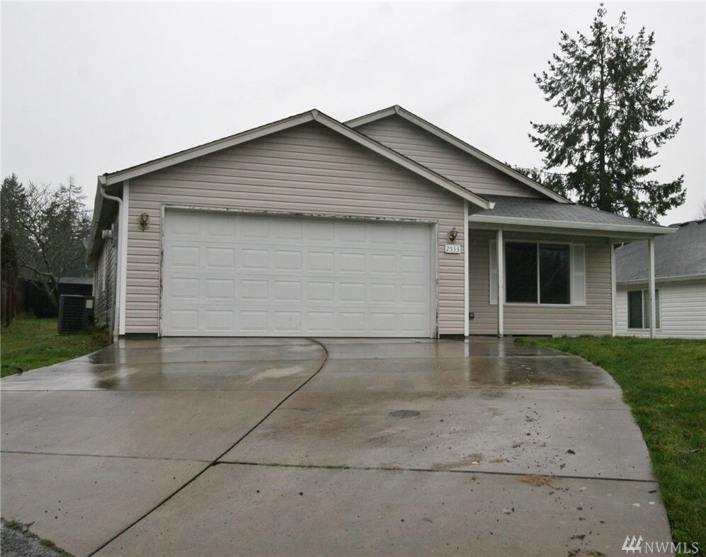 Property Photo:  2533  Kristine Court  WA 98531 