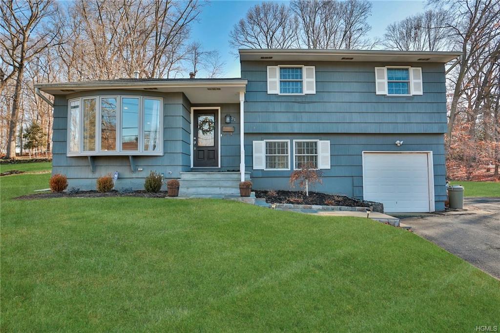 Property Photo:  31 Mark Lane  NY 10956 