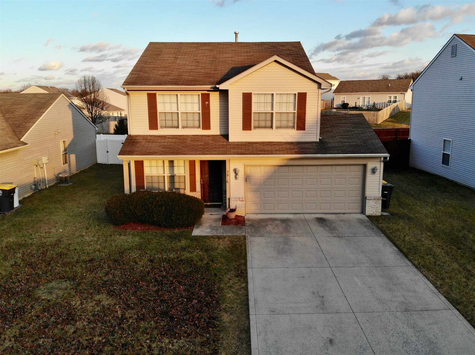 Property Photo: 7916 Claridge Place IN 46825