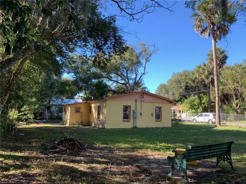 Property Photo:  1119 E Magnolia Street  FL 34748 