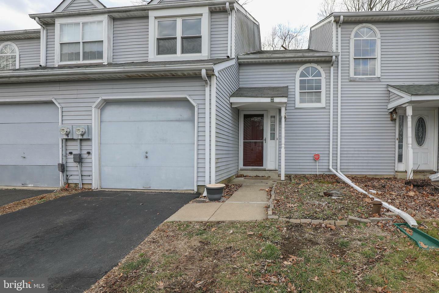 Property Photo:  517 Leon Circle  PA 19053 