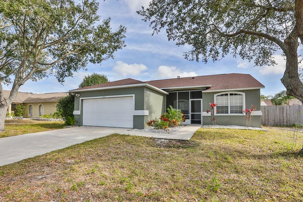 Property Photo:  9828 Cristina Drive  FL 33569 