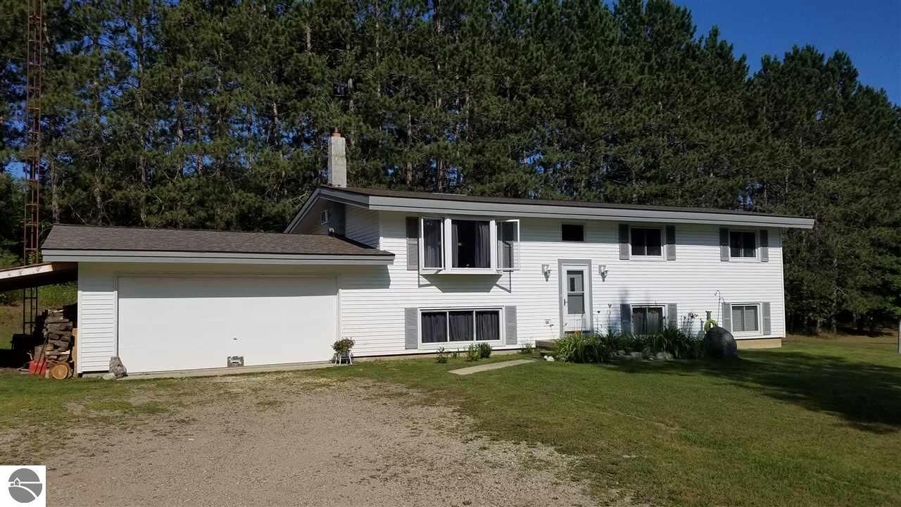 Property Photo:  3555 N 23 Road  MI 49668 