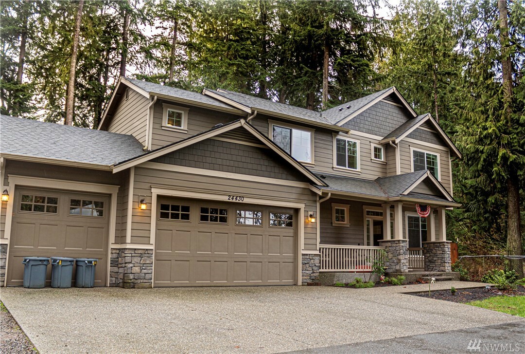 Property Photo: 24430 Florence Acres Rd WA 98272