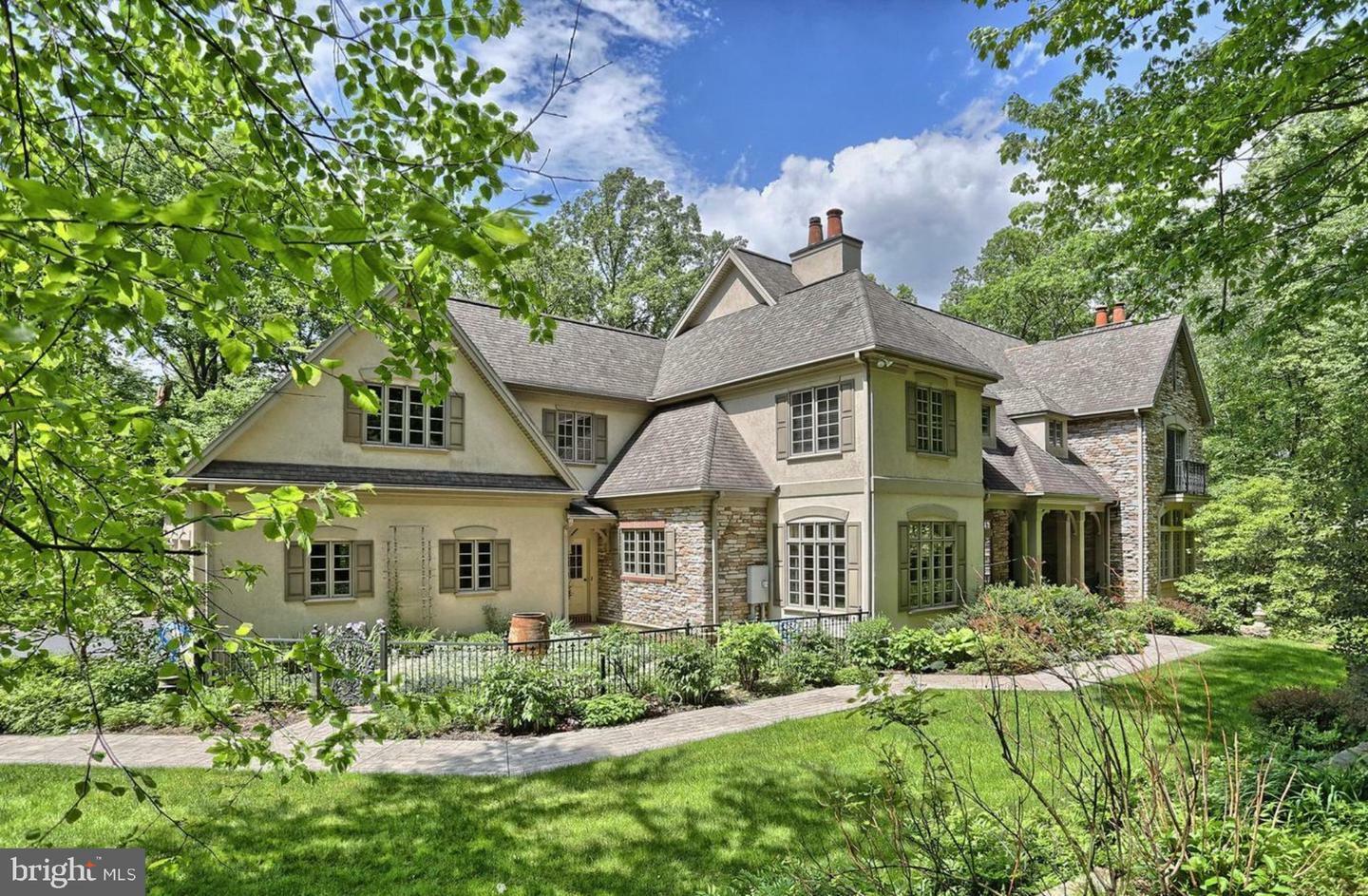 Property Photo: 231 Valley Road PA 17064