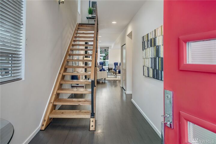 Property Photo:  5962  44th Avenue S  WA 98118 