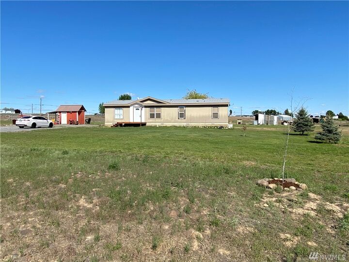 Property Photo:  8832  Neppel Road NE  WA 98837 
