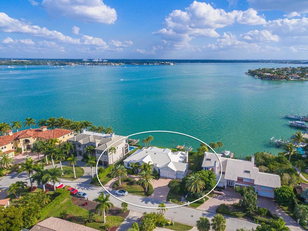 Property Photo: 224 Seagull Lane FL 34236