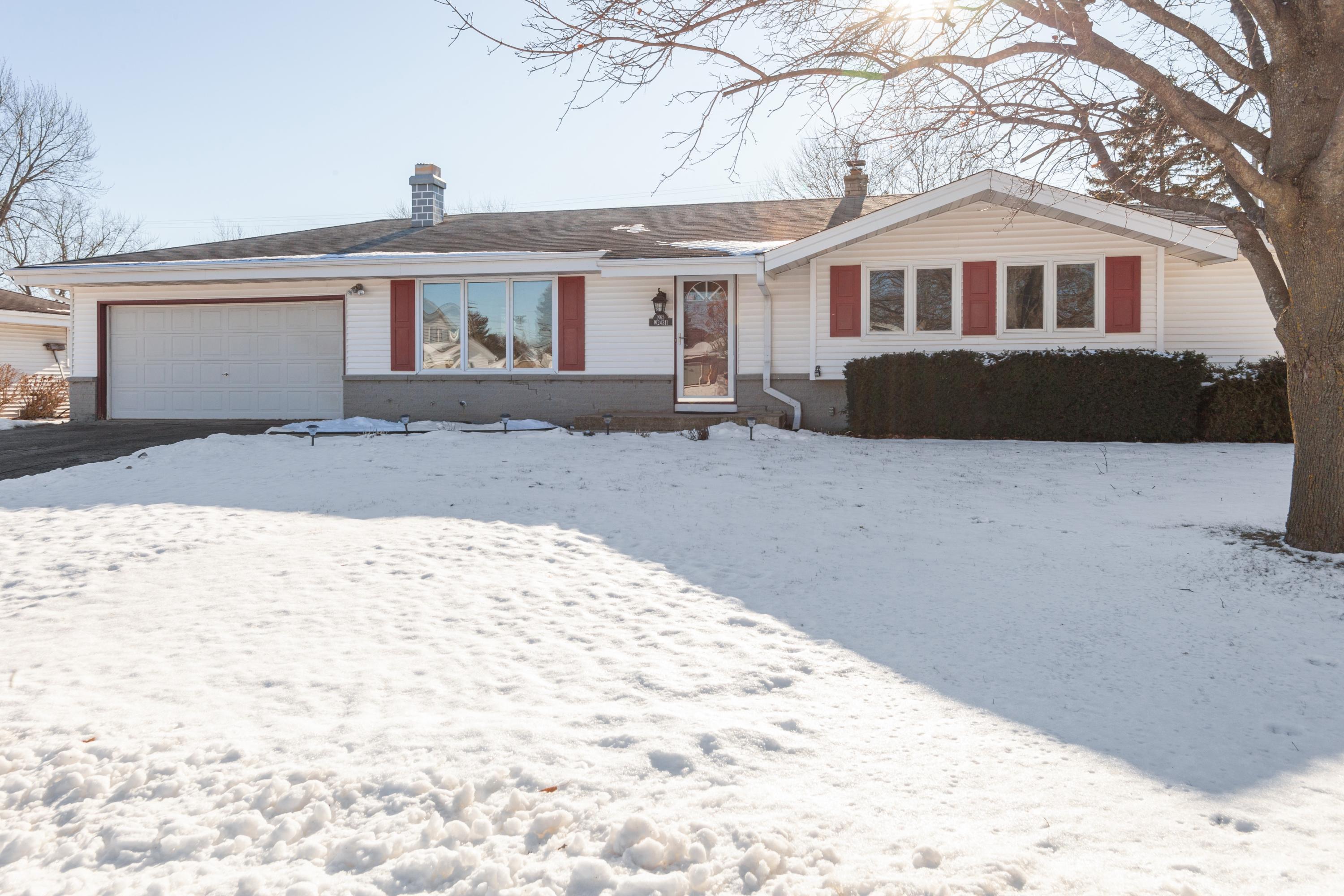Property Photo: N65w24311 Elm Ave WI 53089