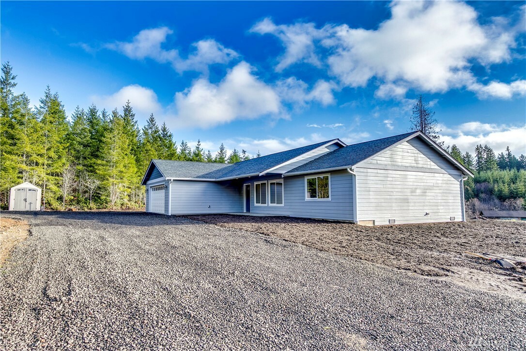 Property Photo:  320 E McLane Cove Dr  WA 98546 