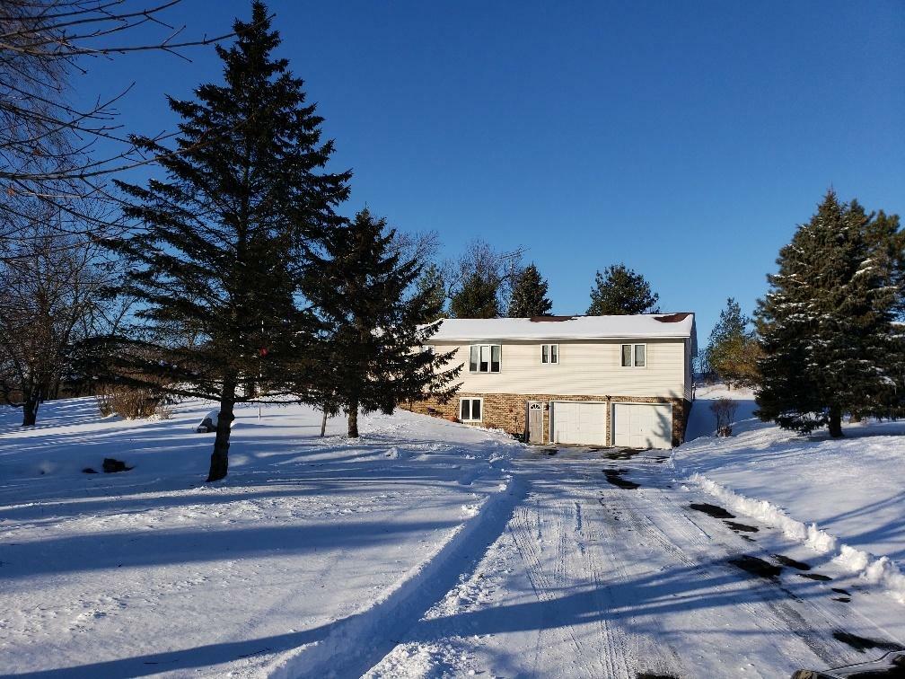 Property Photo:  N3994 Glacial Estates Ct  WI 53010 