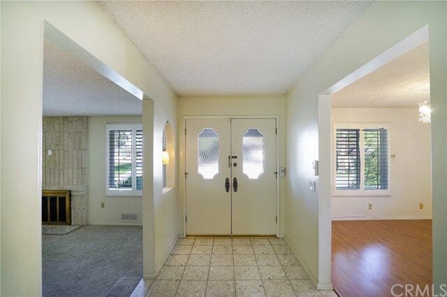 Property Photo:  2859 Vista Way  CA 92544