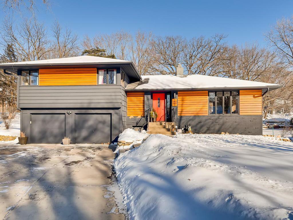 Property Photo:  209 W Park Road  MN 55343 