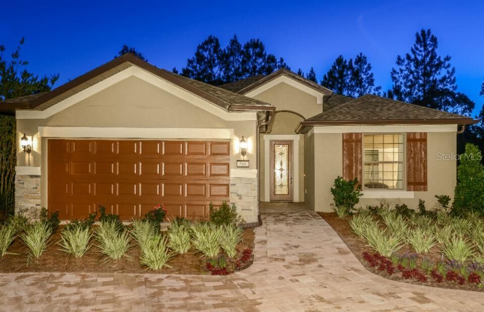 Property Photo:  516 San Sebastian Court  FL 33837 