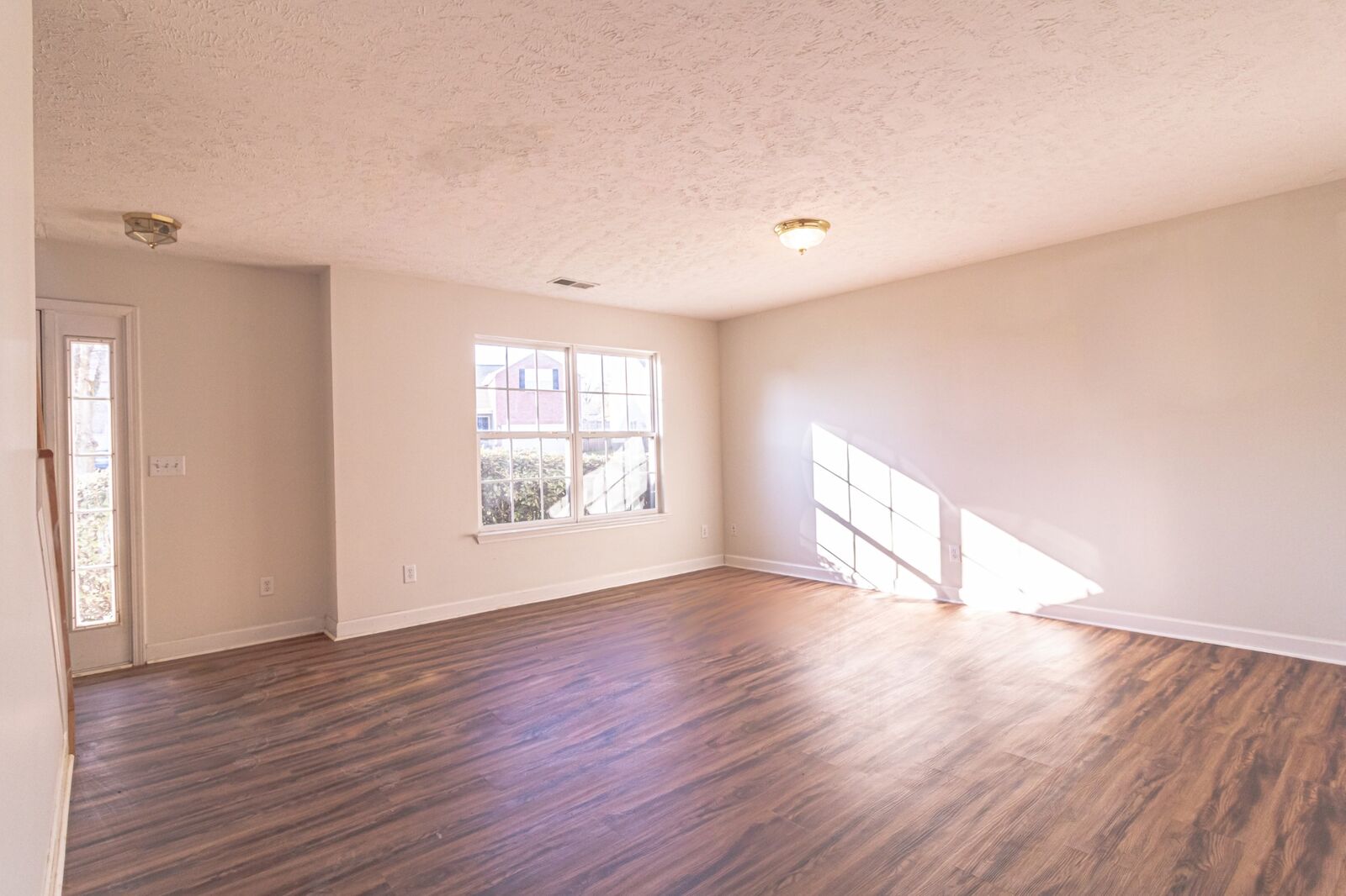 Property Photo:  1025 Lowrey Pl  TN 37174 