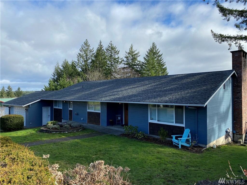 Property Photo: 151 Hawthorne Lane WA 98584