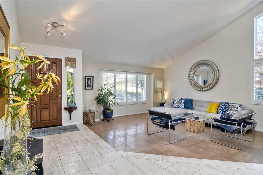 Property Photo: 10933 Camino Abrojo CA 92127