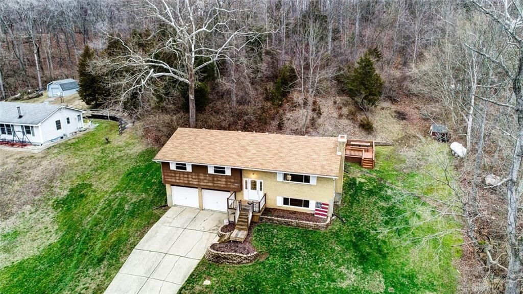 Property Photo: 5071 Crains Run Road OH 45342