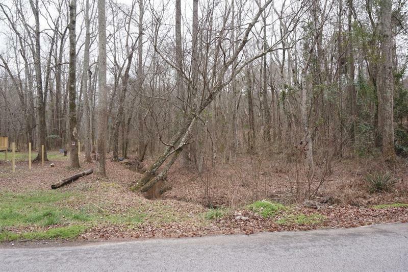 Property Photo: 2245 NE Hi Roc Circle 30012