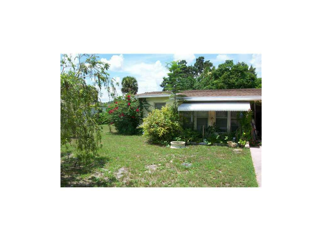 Property Photo: 1860 48th Avenue FL 32966