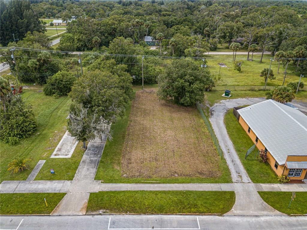 Property Photo:  118 N Broadway Street  FL 32948 