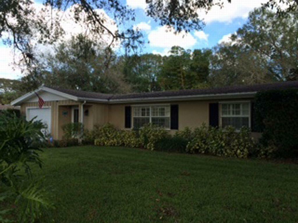 Property Photo:  2250 54th Avenue  FL 32966 