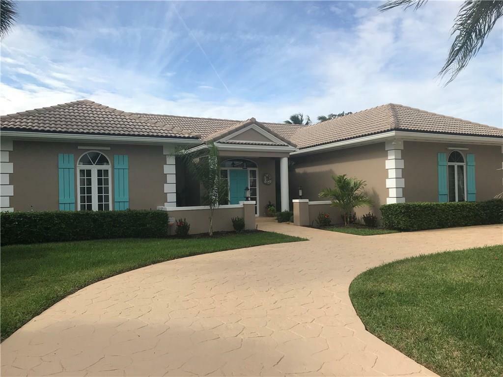 Property Photo:  1815 E Sandpointe Place  FL 32963 