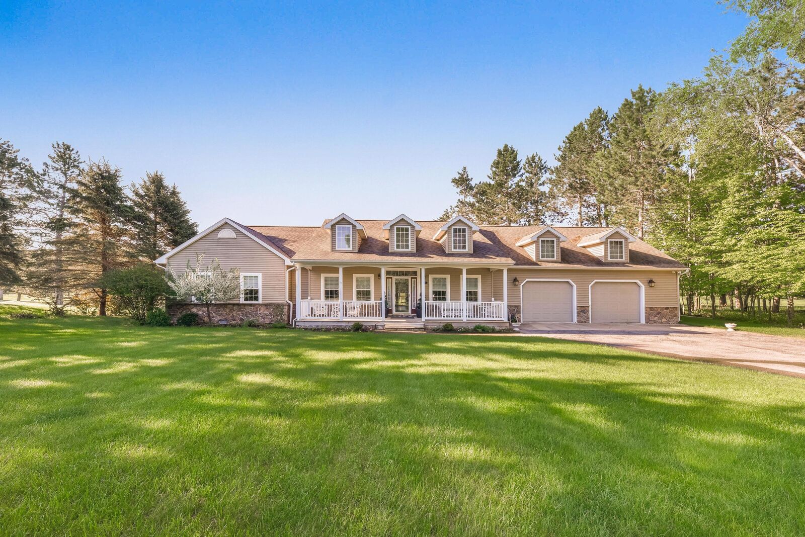 Property Photo:  1785 Lakewood Drive  MI 49735 